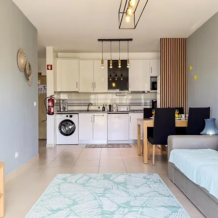 דירה #408 Relaxing 1 Bdr Getaway With Pool פורטימאו
